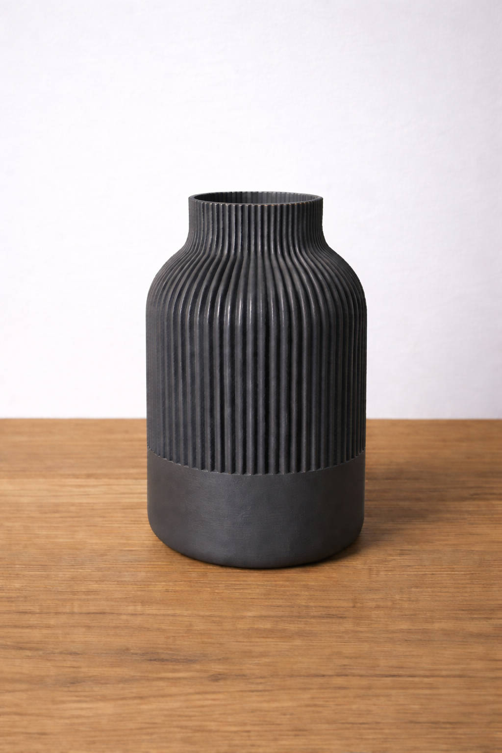 SORA – Die ausgewogene Japandi Designvase