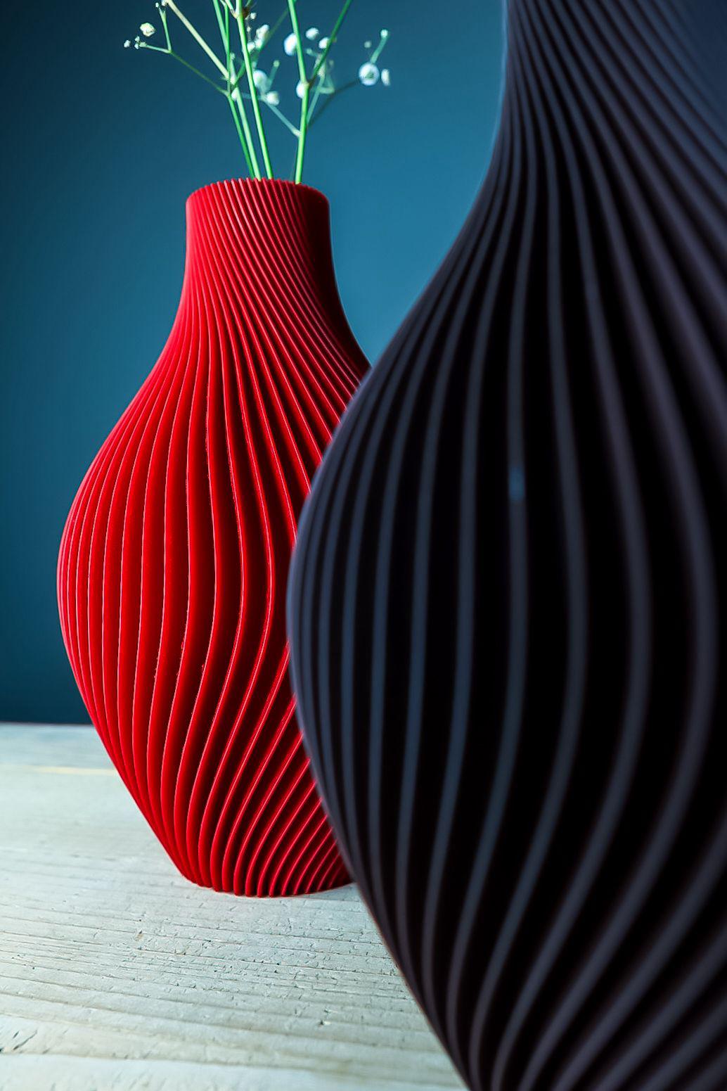 KAYA XXL – Große Designvase mit klarer Präsenz