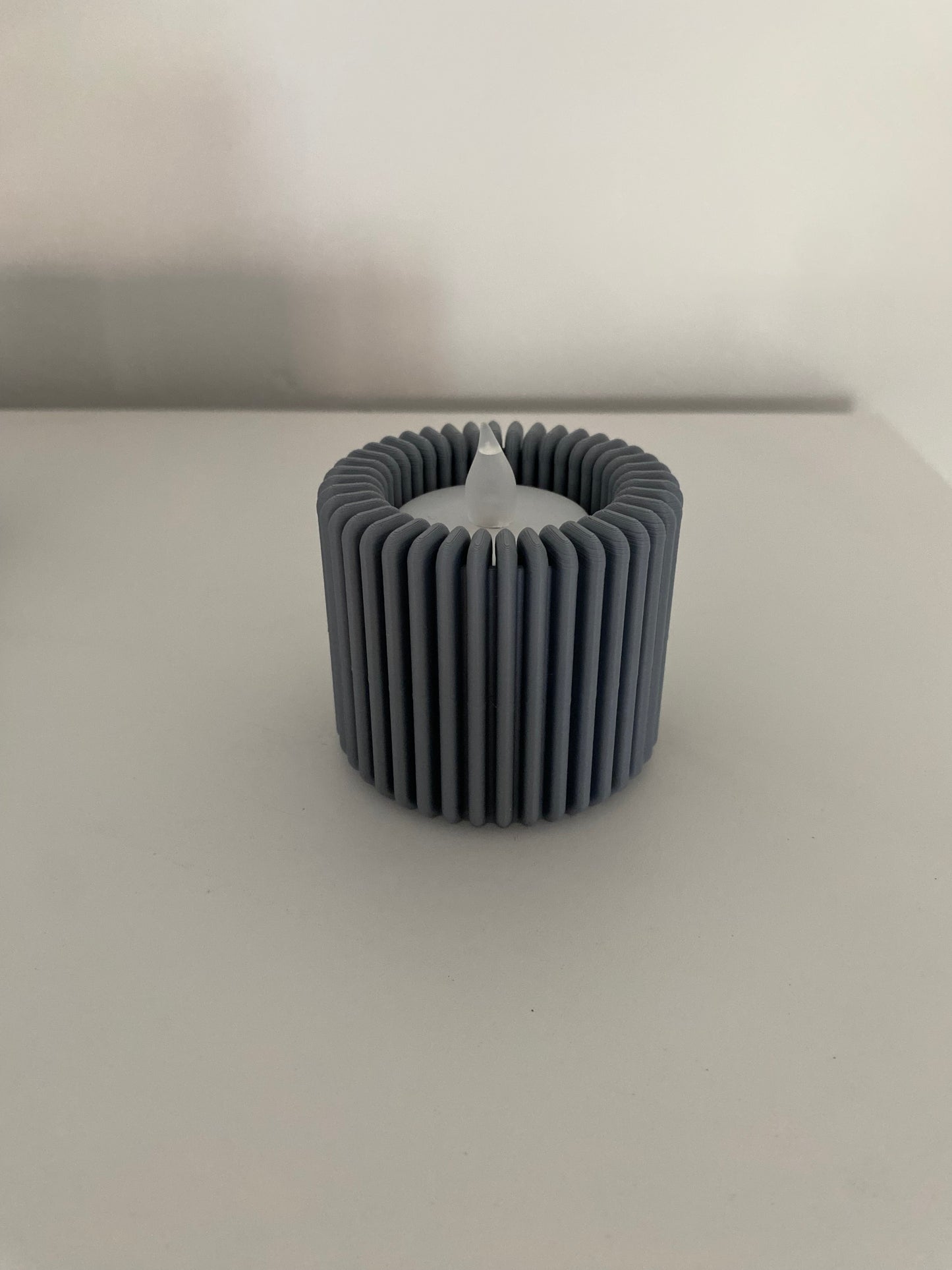 Japandi LED-Teelichthalter – gerippt