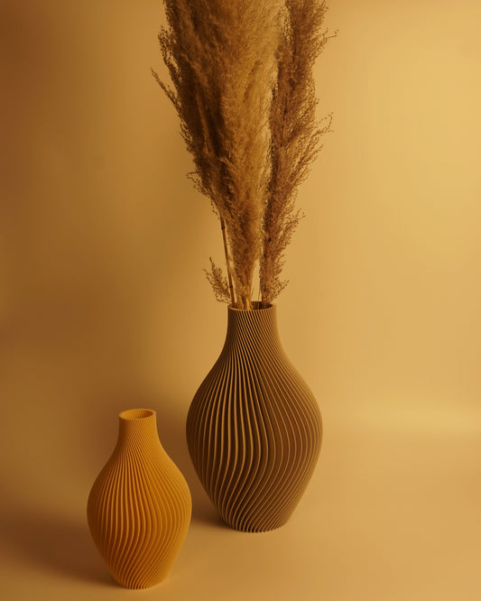 KAYA XXL – Große Designvase mit klarer Präsenz